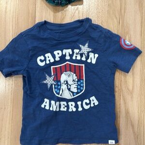 Baby gap 4 years toddler T-shirt EUC